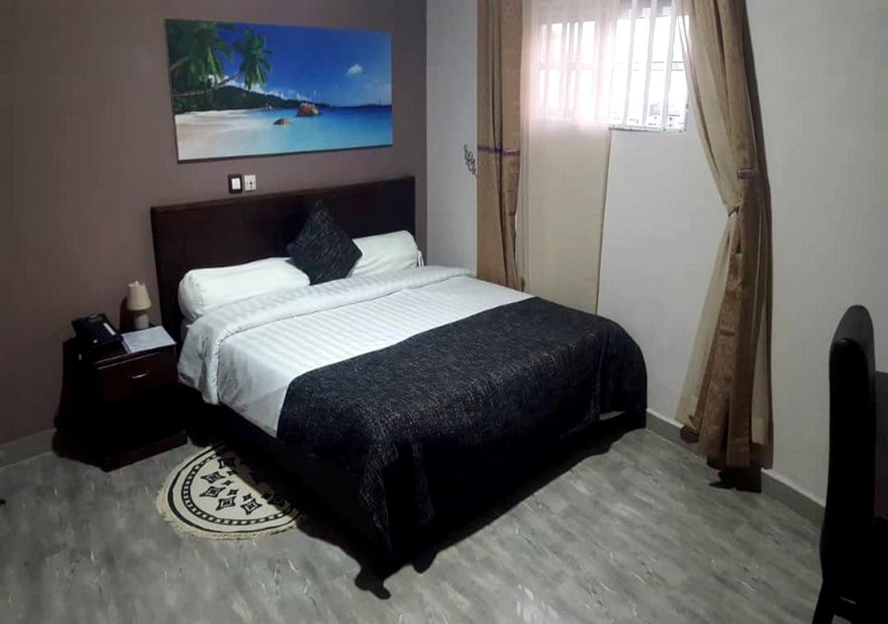 Benin City Center Hotel コトヌー エクステリア 写真