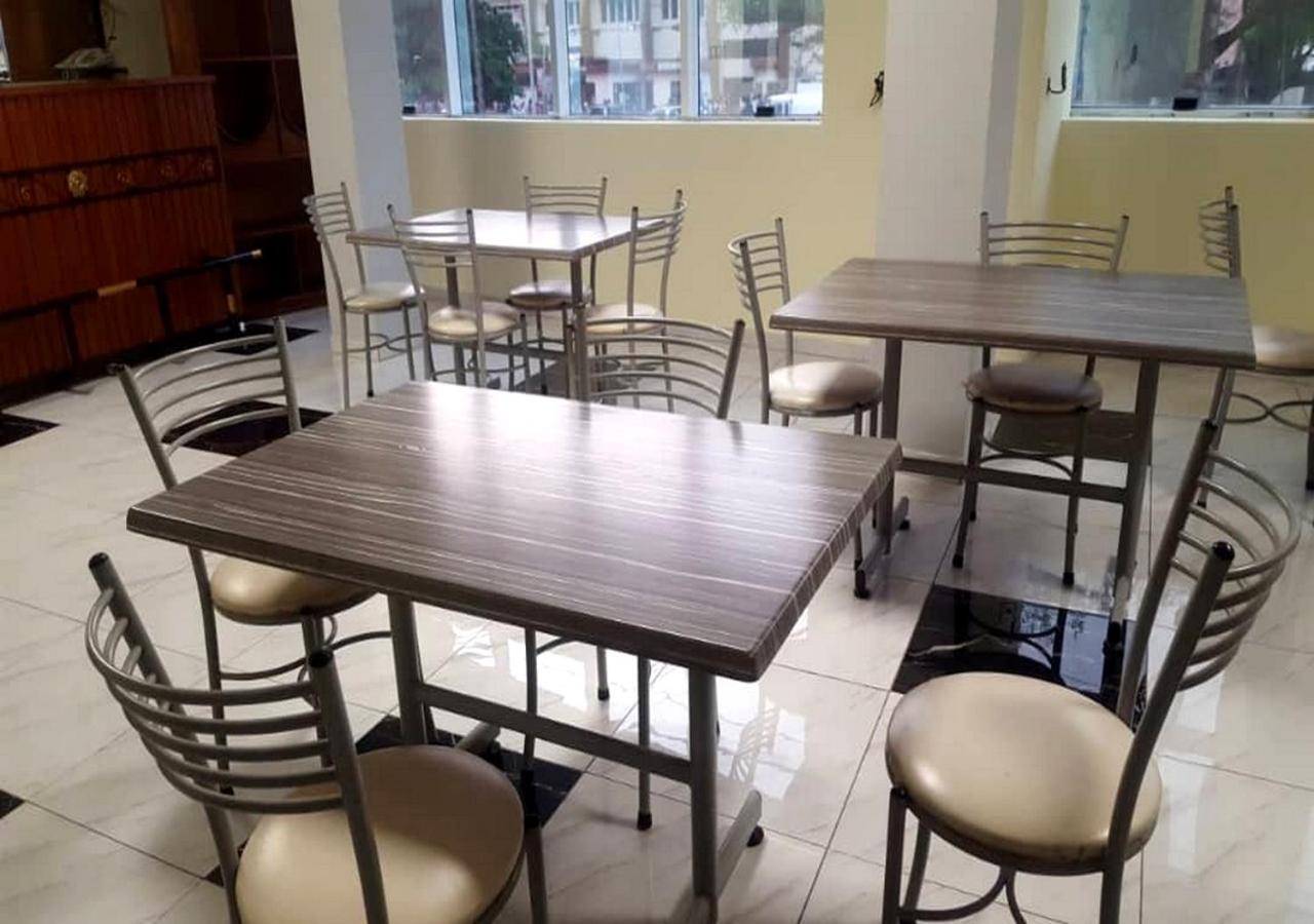 Benin City Center Hotel コトヌー エクステリア 写真