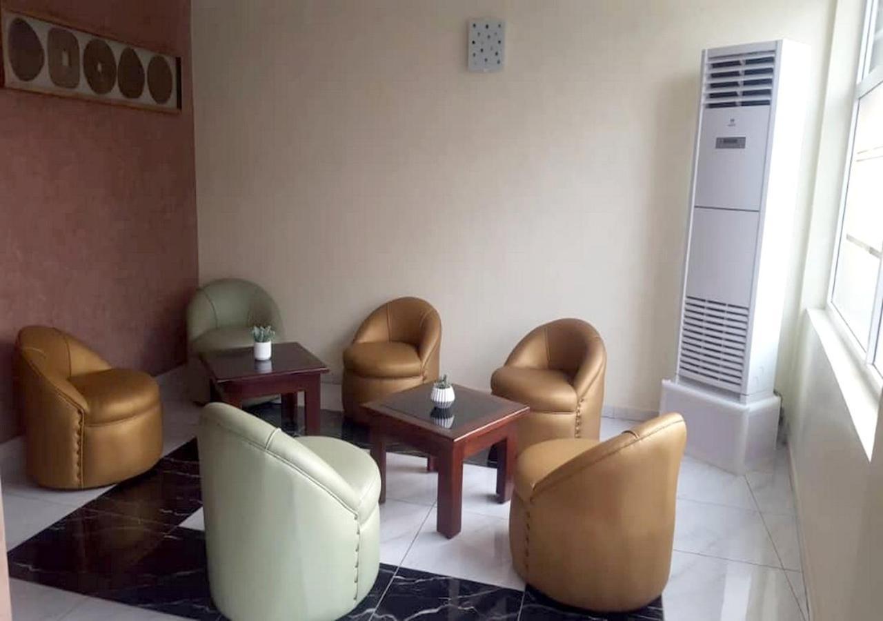 Benin City Center Hotel コトヌー エクステリア 写真
