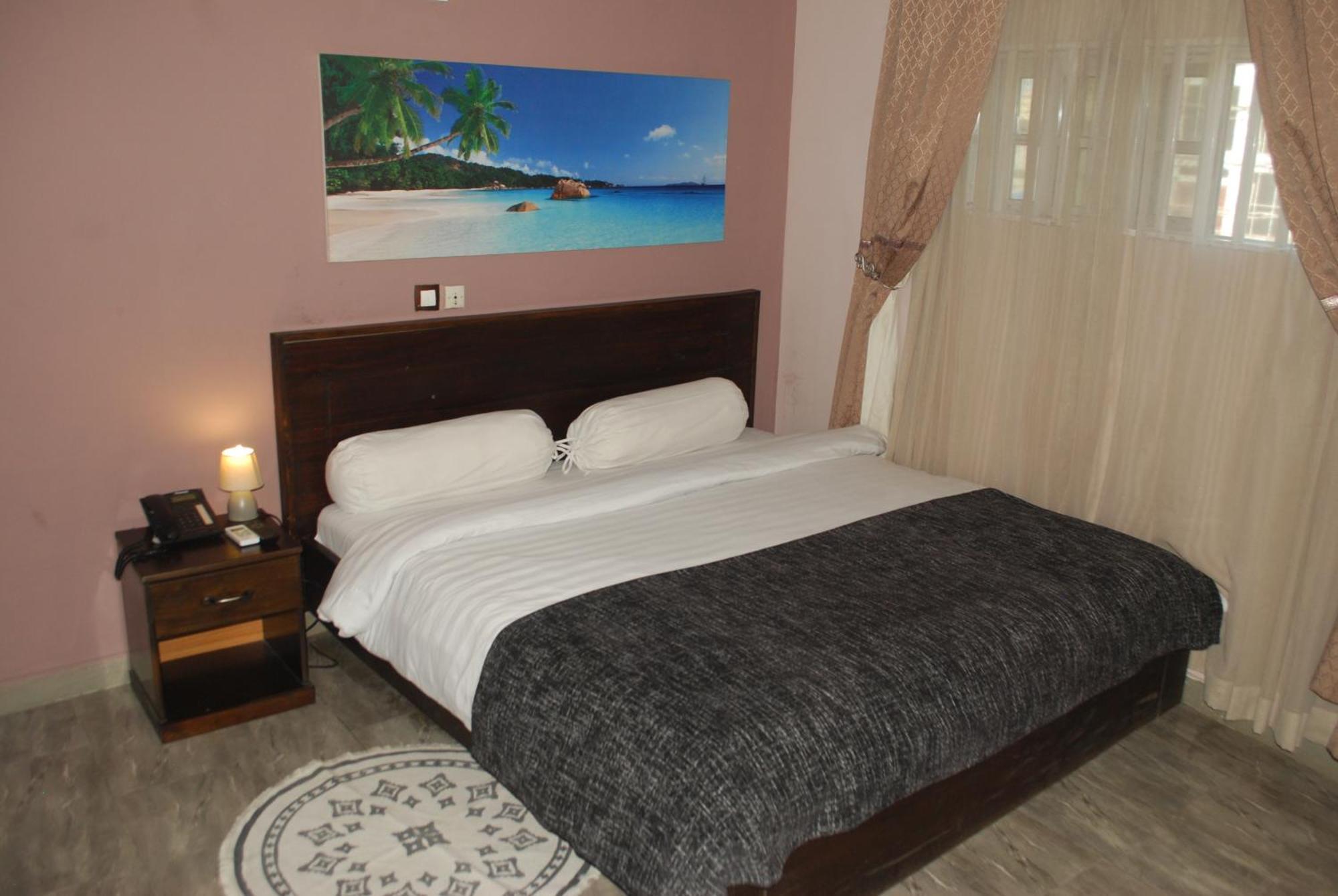 Benin City Center Hotel コトヌー エクステリア 写真