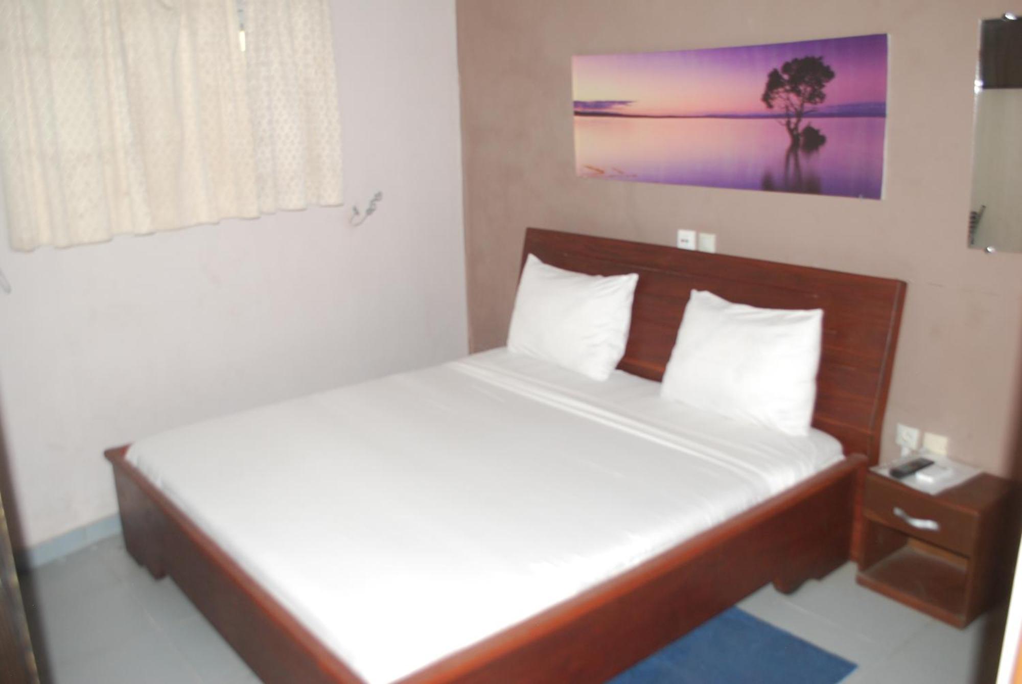 Benin City Center Hotel コトヌー エクステリア 写真