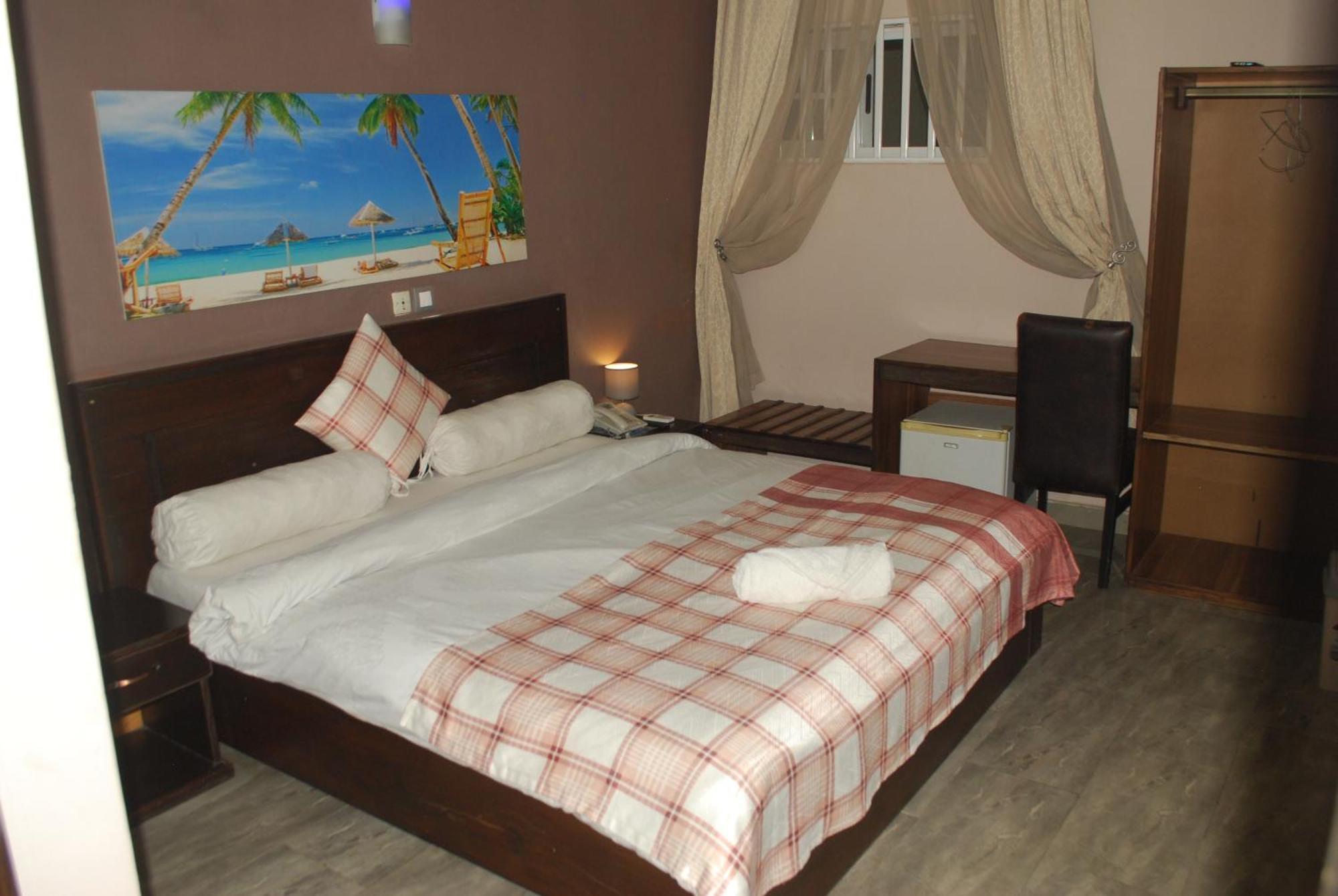 Benin City Center Hotel コトヌー エクステリア 写真