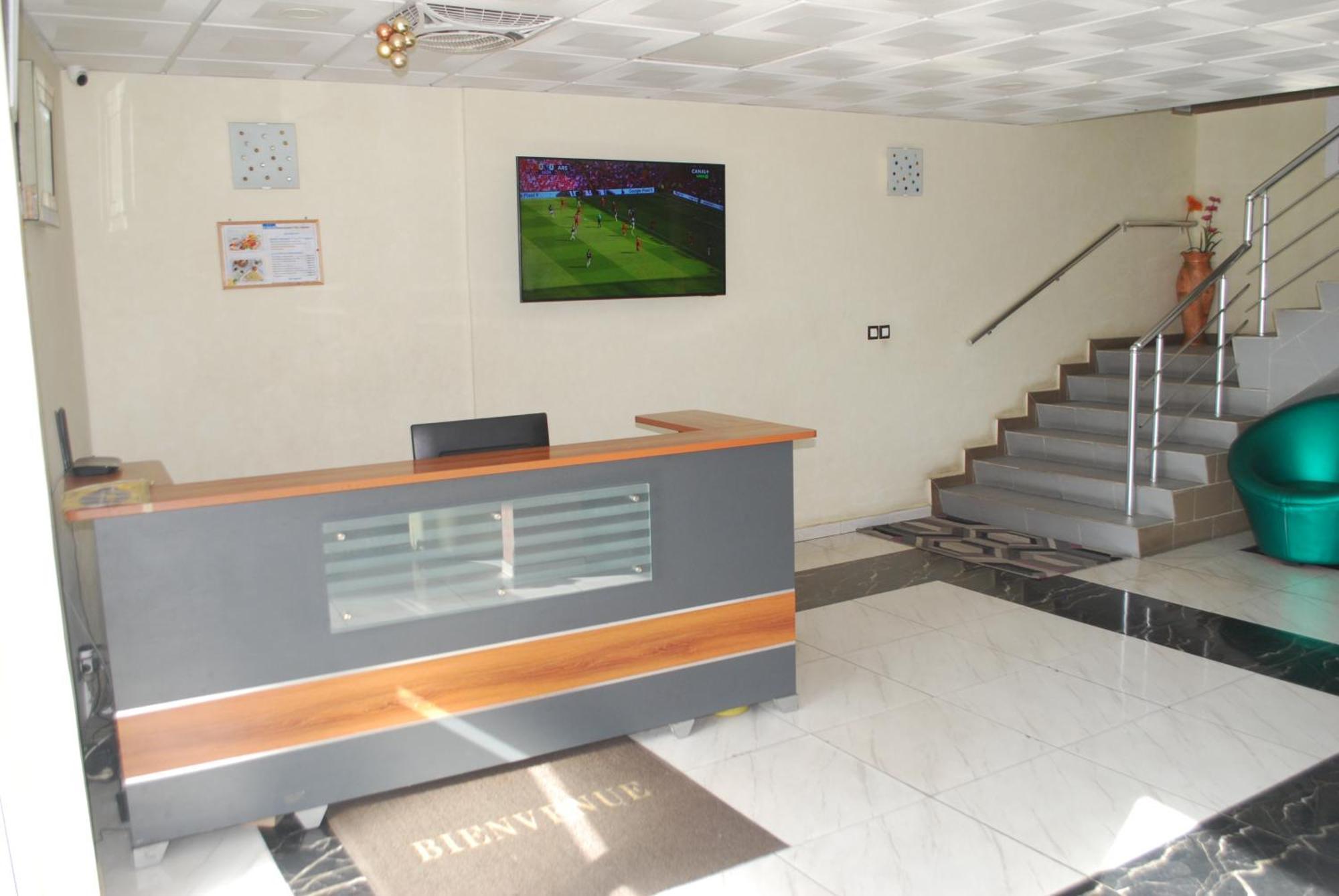 Benin City Center Hotel コトヌー エクステリア 写真